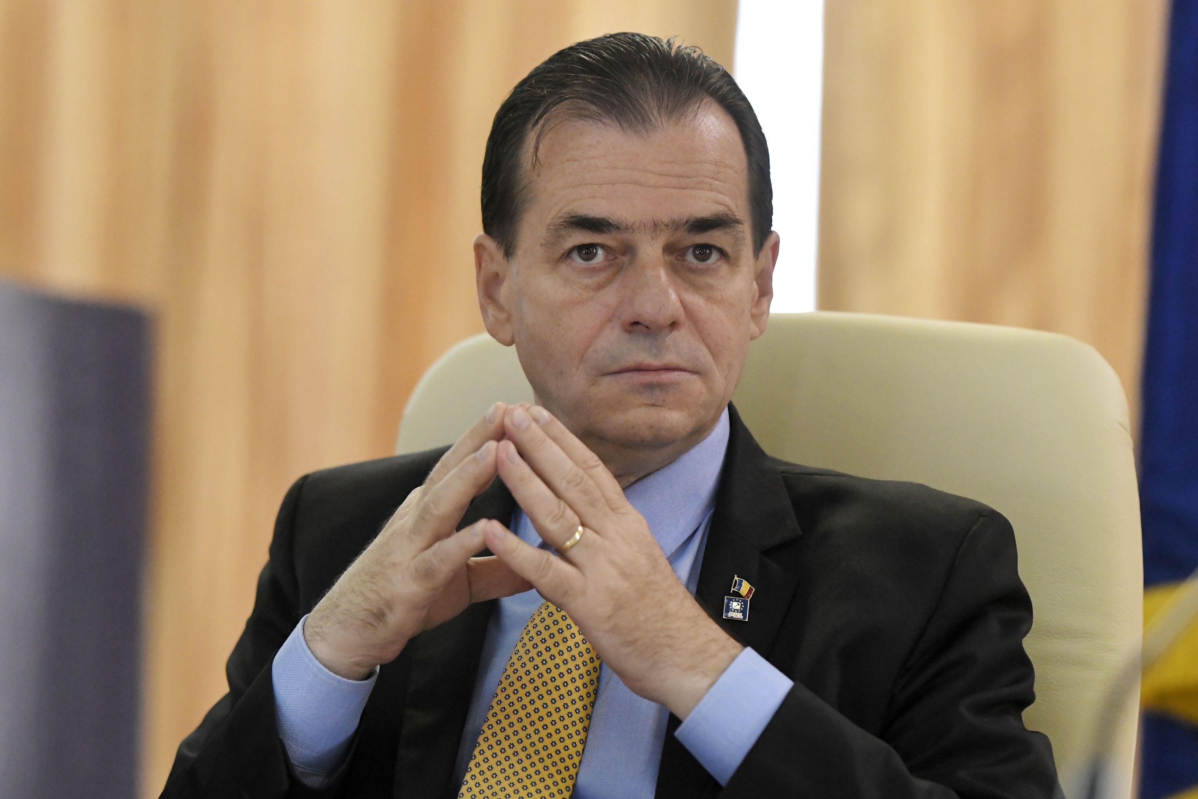 Ludovic Orban vorbind la o conferință de presă