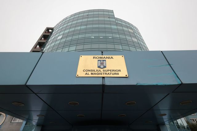 Magistrați în ședință la Consiliul Superior al Magistraturii