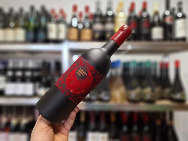 Masseria Doppio Passo Cuvée 16 Rosso, cupaj Primitivo și Negroamaro, premiat cu 98 puncte Luca Maroni