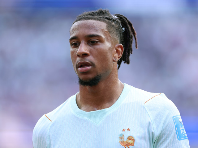 Michael Olise în timpul unui meci pentru Bayern Munchen