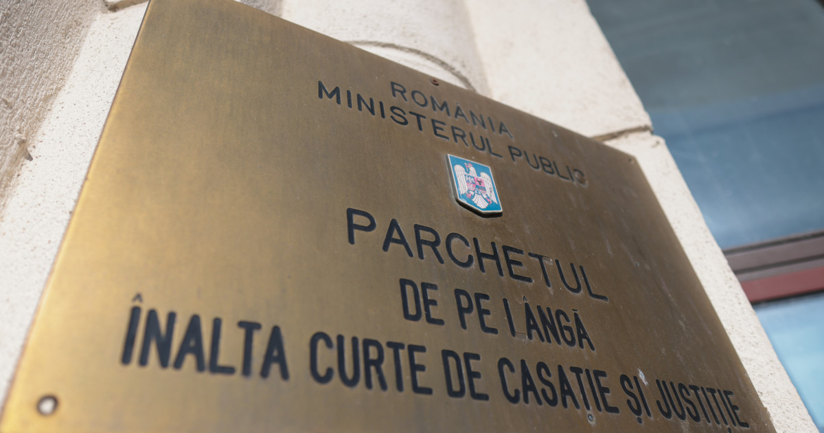 Magistrați în sala de judecată