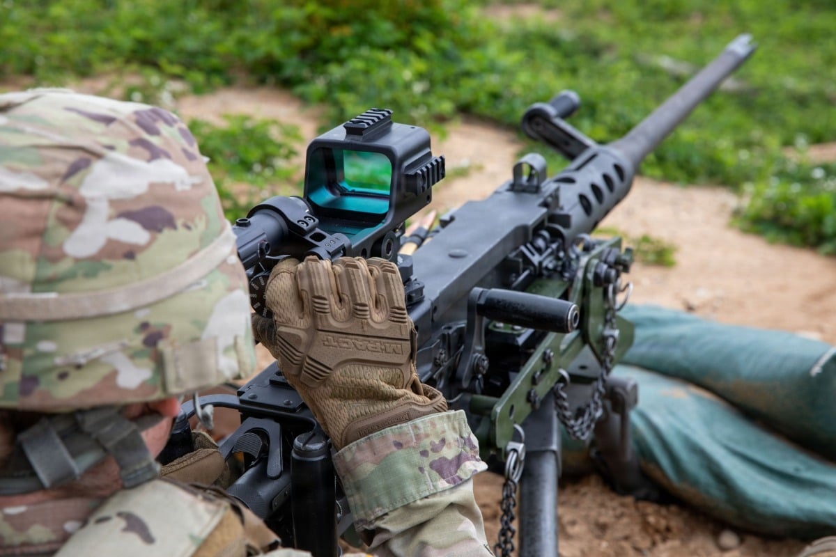 Mitraliera Browning M2 primește un sistem optic modern M155 MMO în Garda Națională