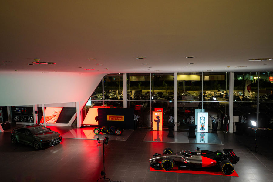 Noul Audi RS 5, primul hibrid plug-in din istoria modelului, a ajuns în România. Preț: 112.000 de euro