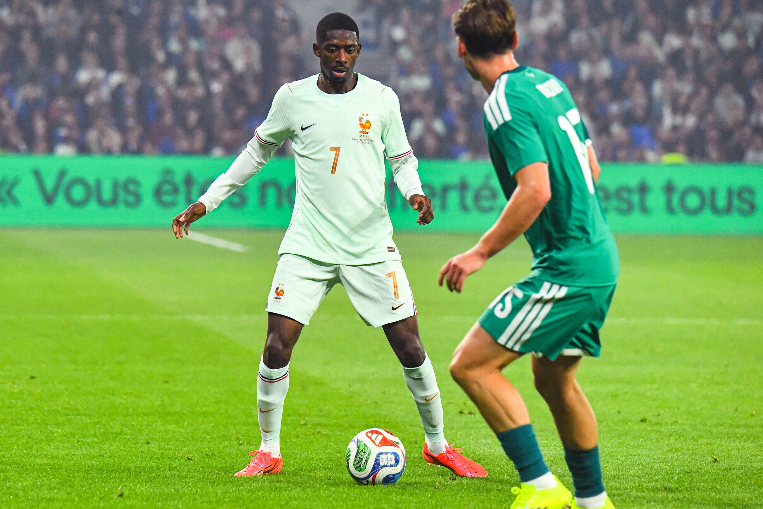 Ousmane Dembele critică atacurile la adresa lui Kylian Mbappe înainte de debutul Franței la Cupa Mondială