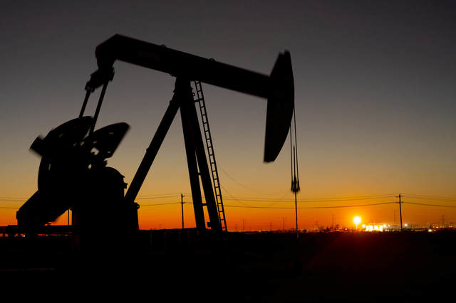 Grafic cu prețul petrolului în scădere