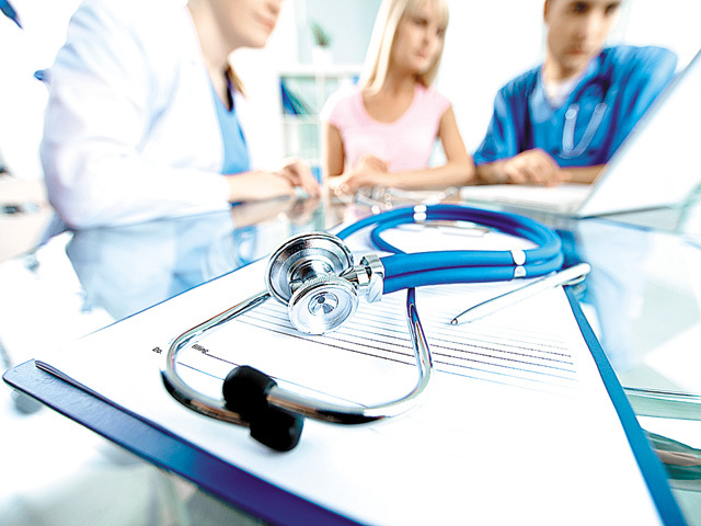 Grafic cu evoluția pieței abonamentelor medicale din România