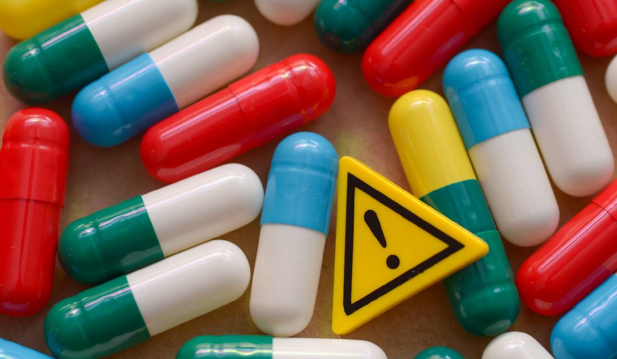Pilule contraceptive combinate într-un blister