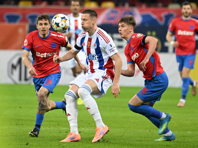 Fotbalistul Diego Zivulic în timpul unui meci pentru Oțelul Galați