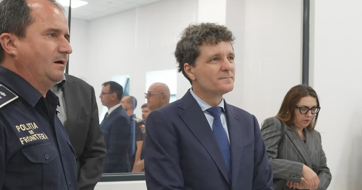 Președintele Nicușor Dan, vizită în Portul Constanța după explozia unei drone marine; NATO reunește pe 10 iunie la cererea României
