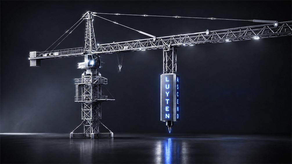 Imprimanta 3D uriașă Ascend construind o clădire înaltă