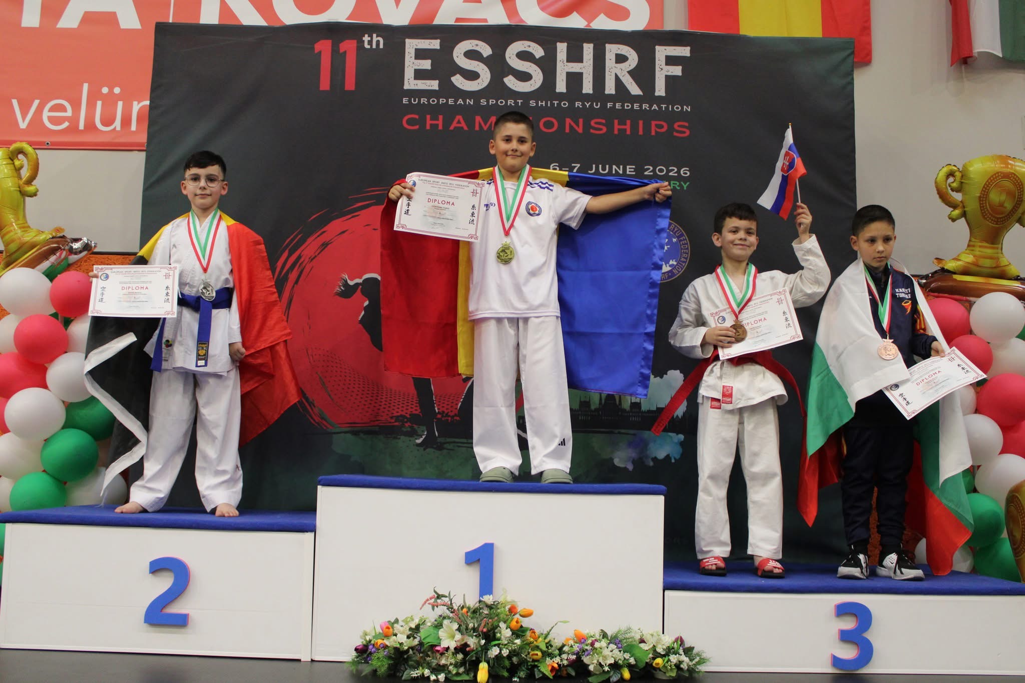 Rareș-Andrei Ciorteanu cu medalia de aur la Campionatul European de Karate Shito-Ryu