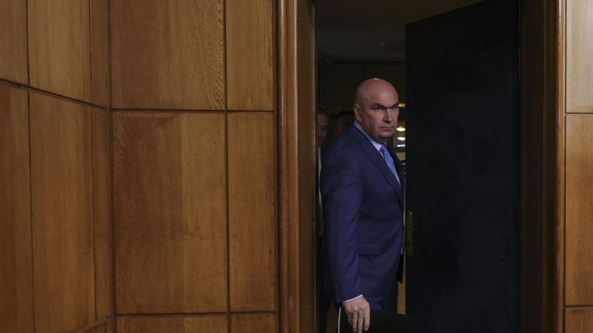 Rareș Bogdan îl critică dur pe Ilie Bolojan: „Ce-ai făcut?” după ce liberalii ar putea vota un Guvern PSD