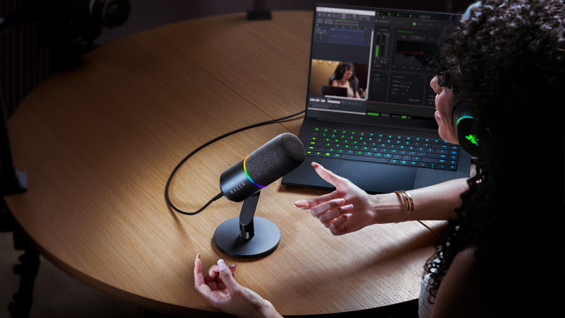 Razer Seiren V3 Pro microfon dinamic pentru streaming