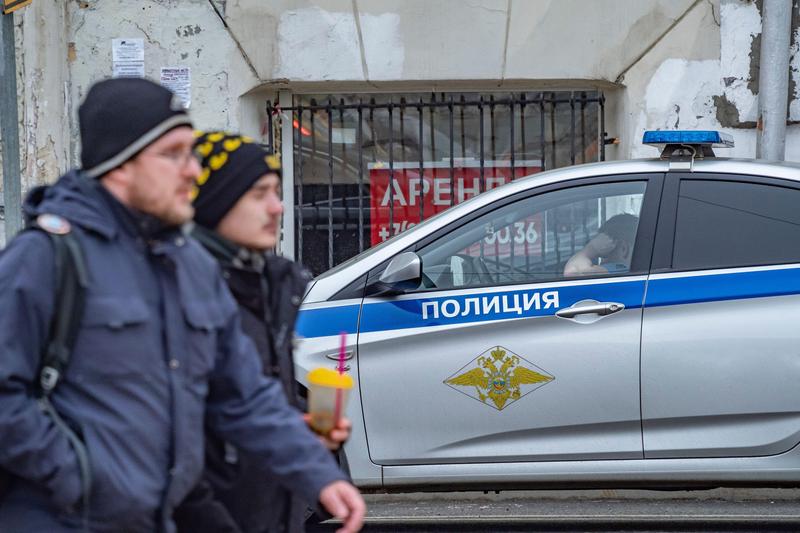 Bărbați reținuți în timpul raziilor în Penza, Rusia, forțați să semneze contracte militare