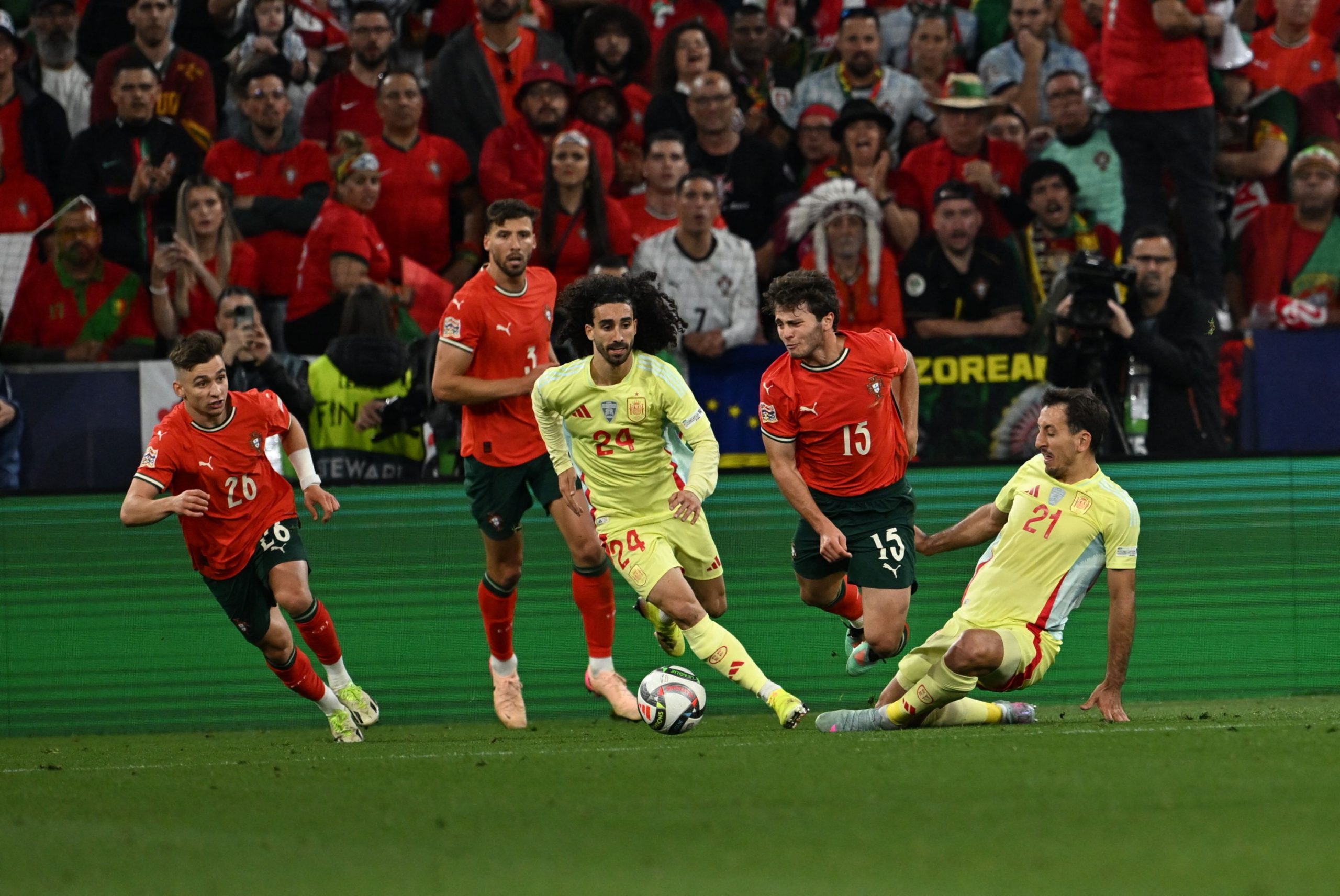 Marc Cucurella în tricoul naționalei Spaniei