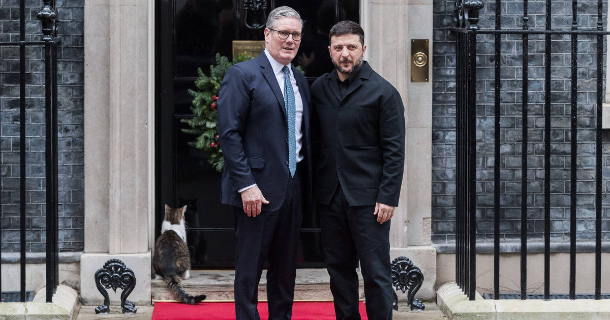 Premierul britanic Keir Starmer vorbind la summitul G7