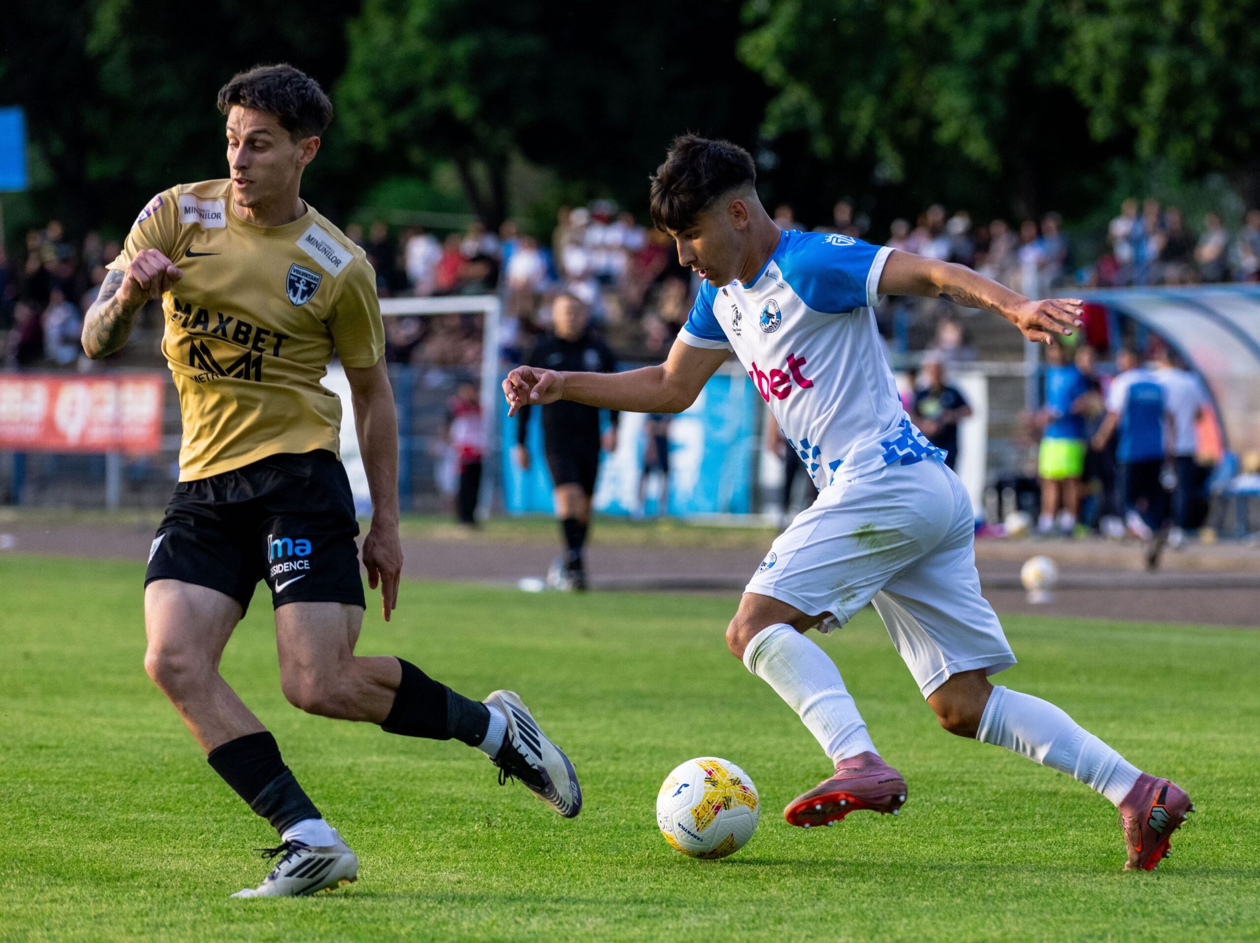 Ricardo Pădurariu revine la FCSB și semnează pe 4 ani