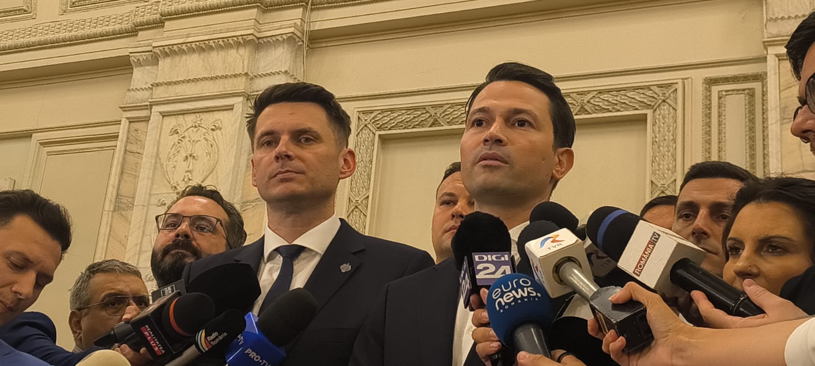 Robert Sighiartău și Sorin Grindeanu