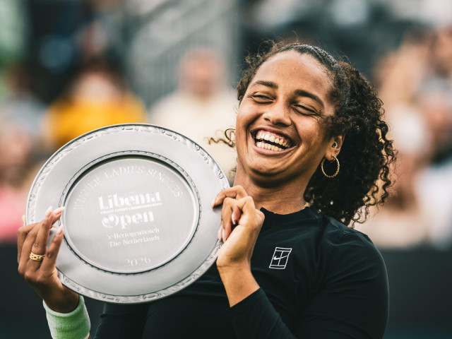 Robin Montgomery cu trofeul WTA de la 's-Hertogenbosch