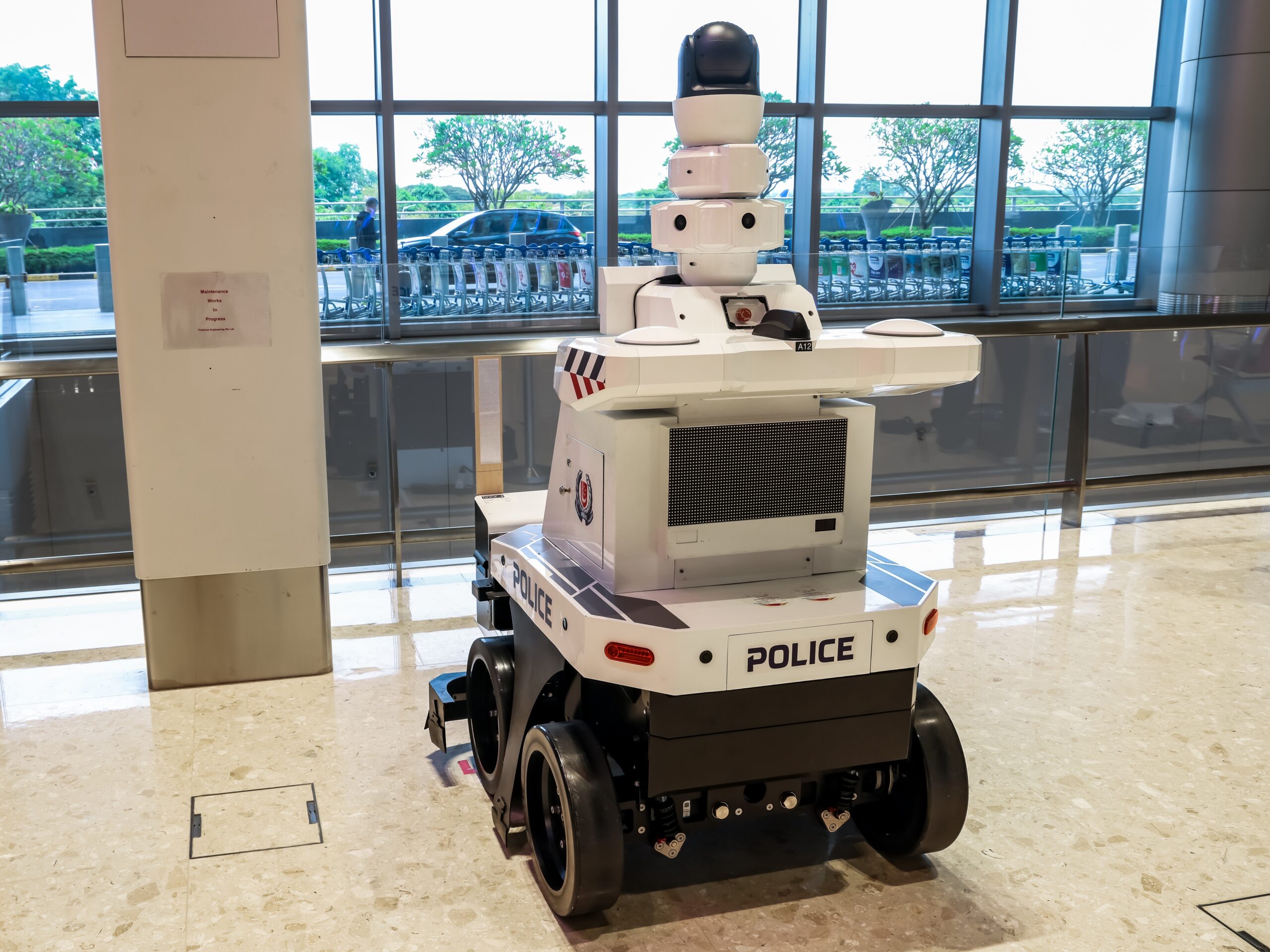 Robot polițist concediat în Ohio după un an fără arestări sau amenzi