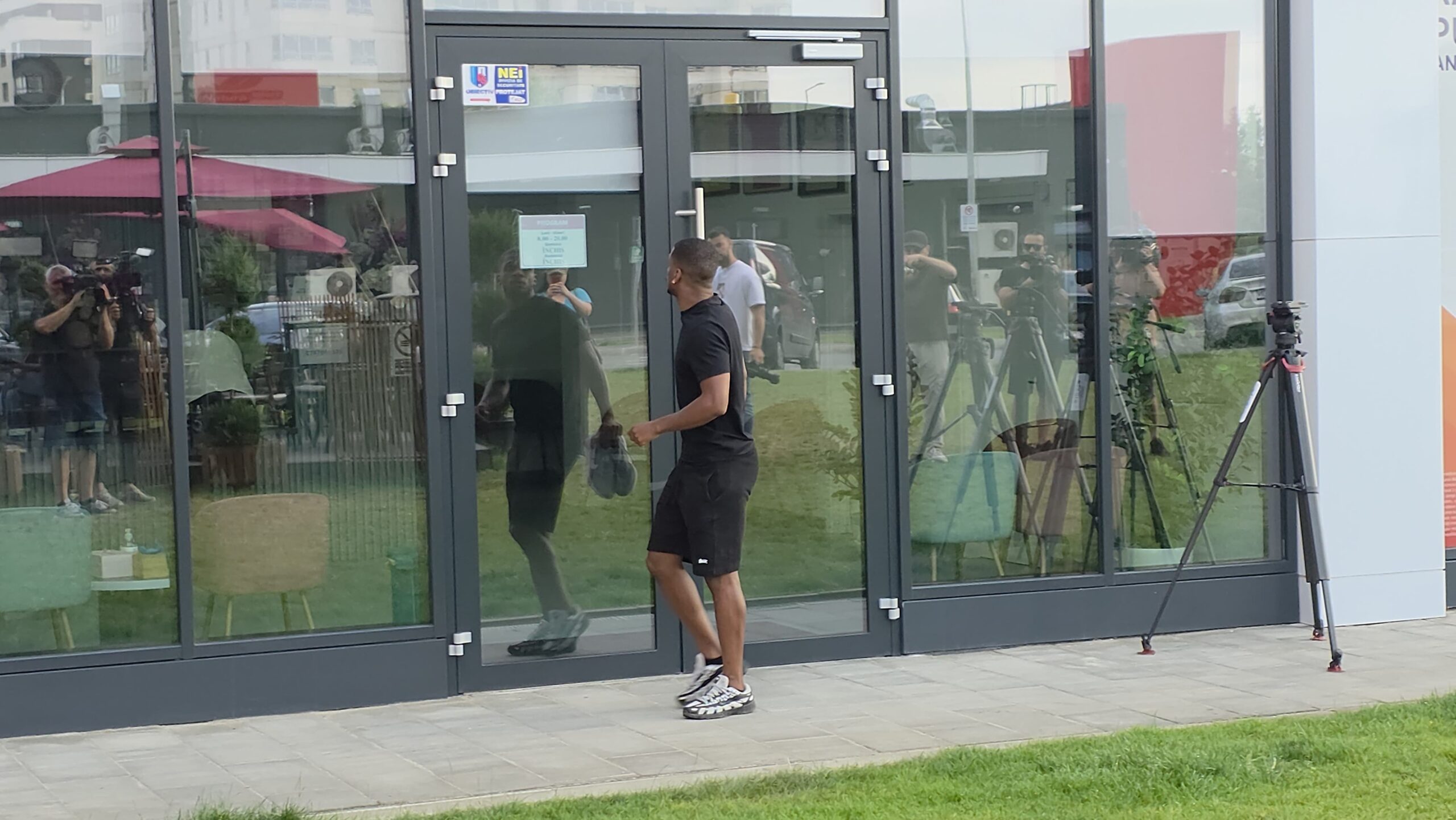 Ronny Labonne, noul fundaș dreapta al FCSB, a efectuat vizita medicală la Chiajna