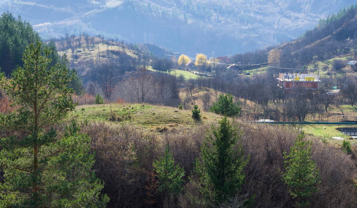 Satul din România unde oamenii trăiesc peste 100 de ani, fără medici și alimente procesate