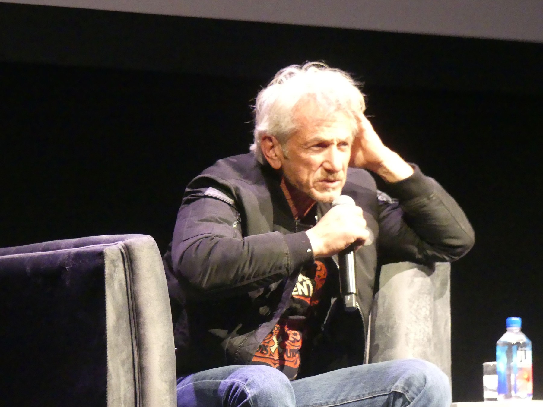 Sean Penn pregătește un film despre asaltul asupra Capitoliului, cu Bradley Cooper în rol principal