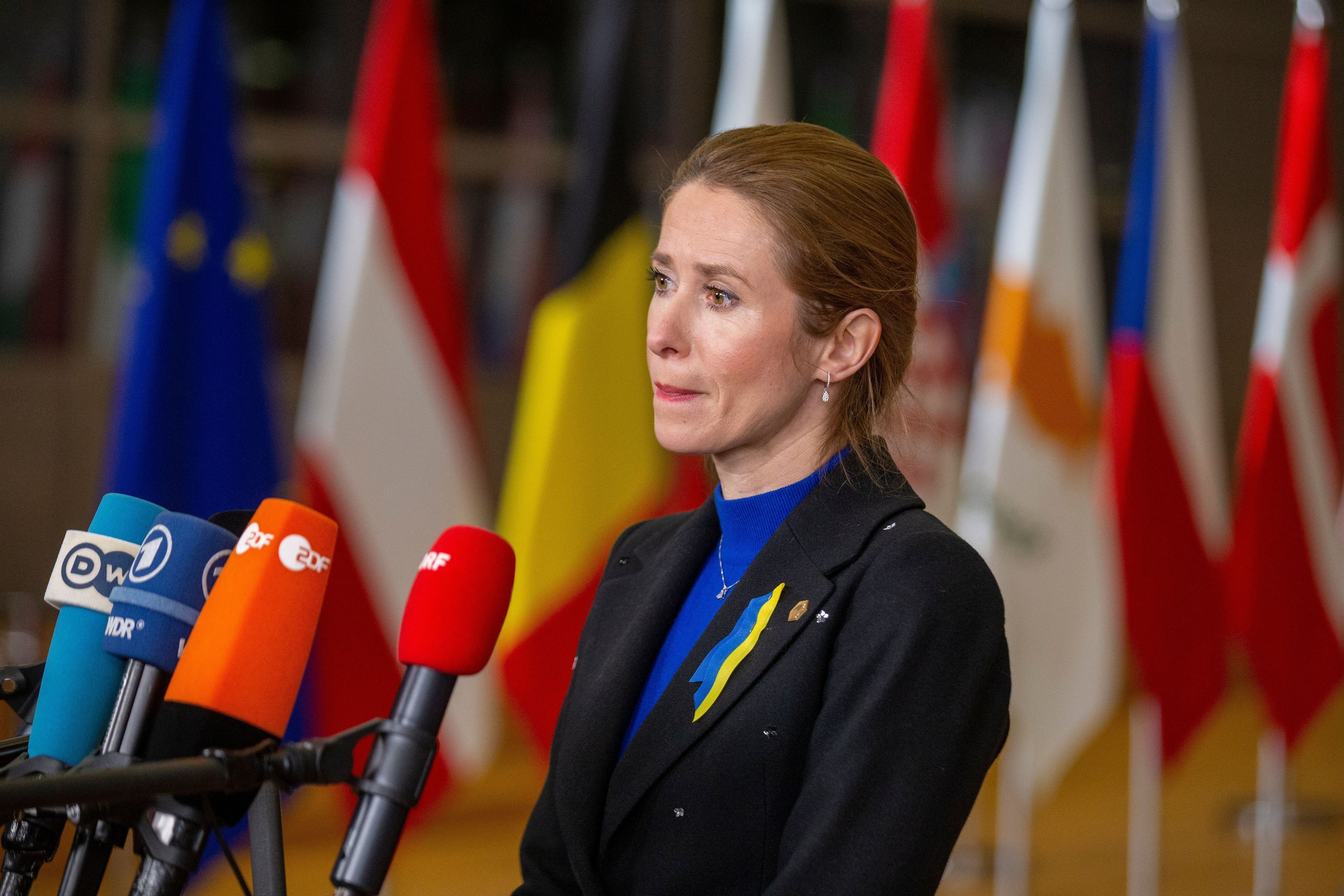 Kaja Kallas, șefa diplomației UE, vorbind la o conferință de presă