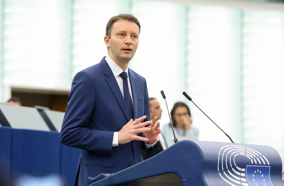 Siegfried Mureșan: Acțiunile lui Nicușor Dan alături de Grindeanu arată ca OUG 13
