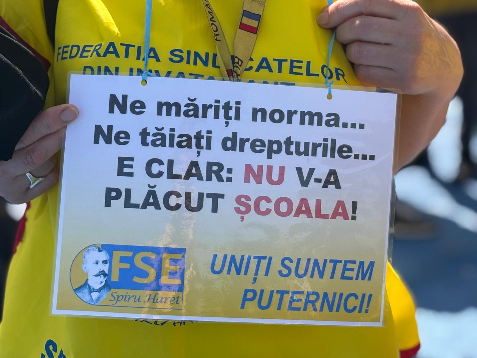 Protest al sindicaliștilor din educație la Palatul Parlamentului