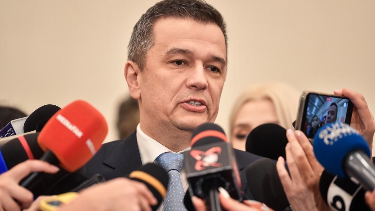 Sorin Grindeanu vorbind la microfon