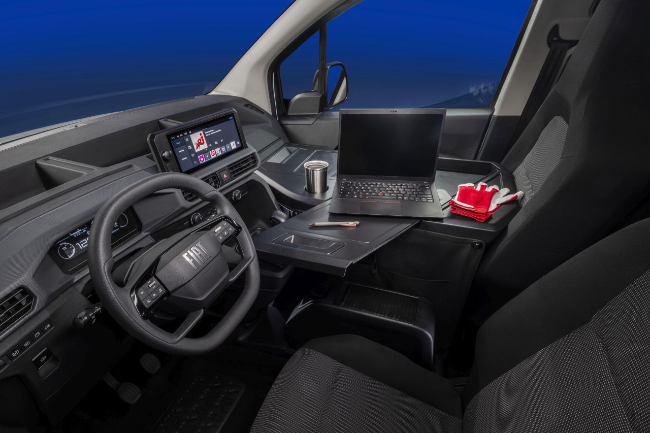 Smart Compact Van - gamă Stellantis pentru firme