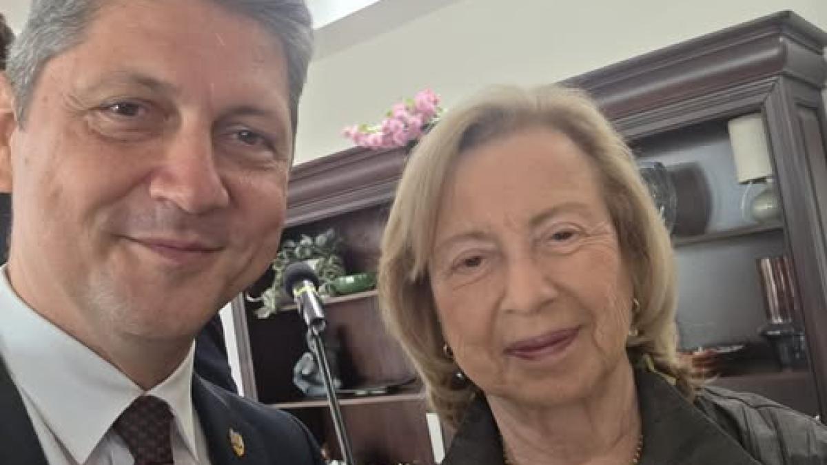 Titus Corlățean propune decorarea Colettei Avital pentru sprijinul acordat României