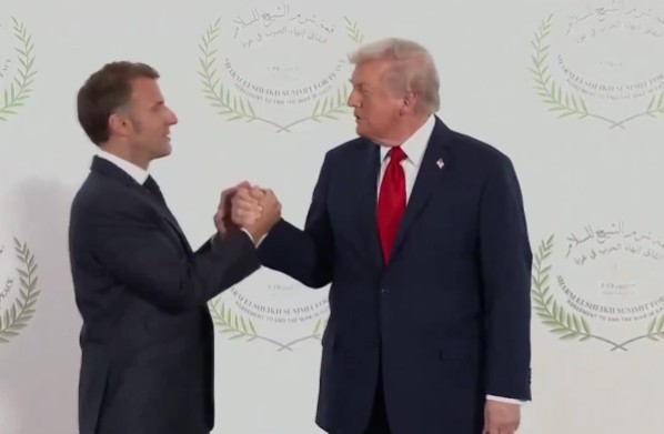 Donald Trump și Emmanuel Macron la o întâlnire oficială