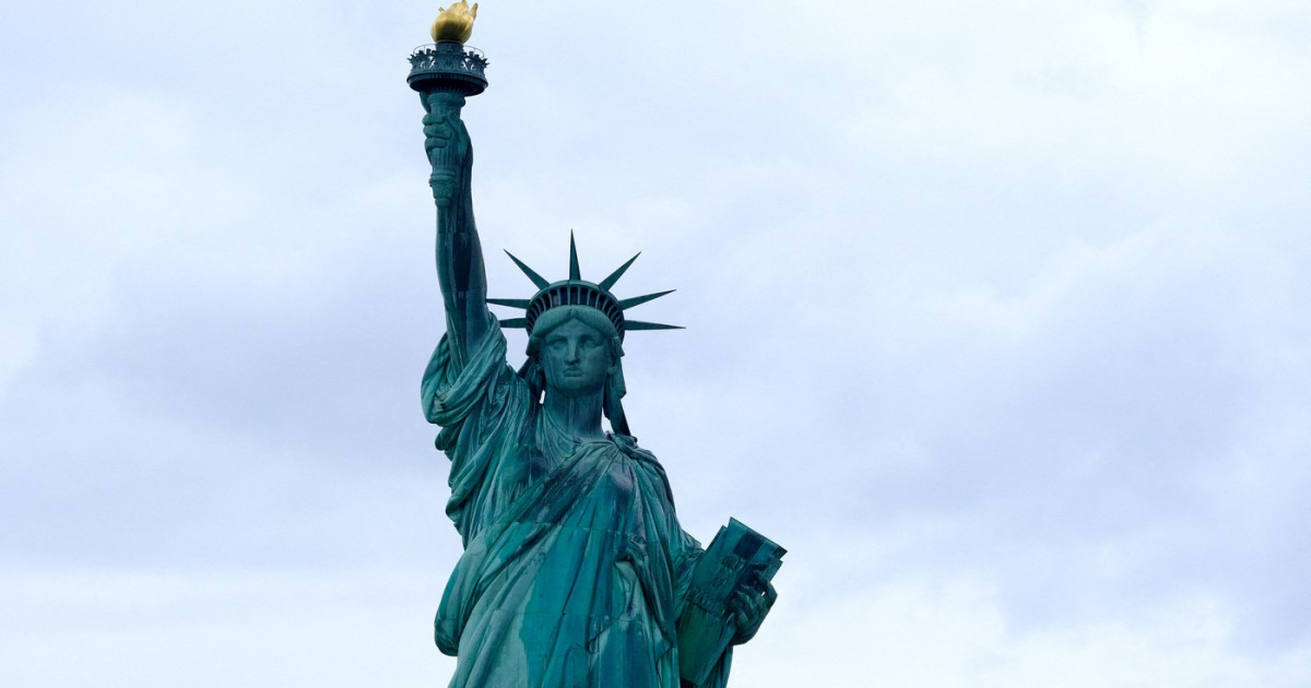 Trump ar putea distruge Statuia Libertății fără a fi oprit, susține un judecător în procesul sălii de bal de la Casa Albă