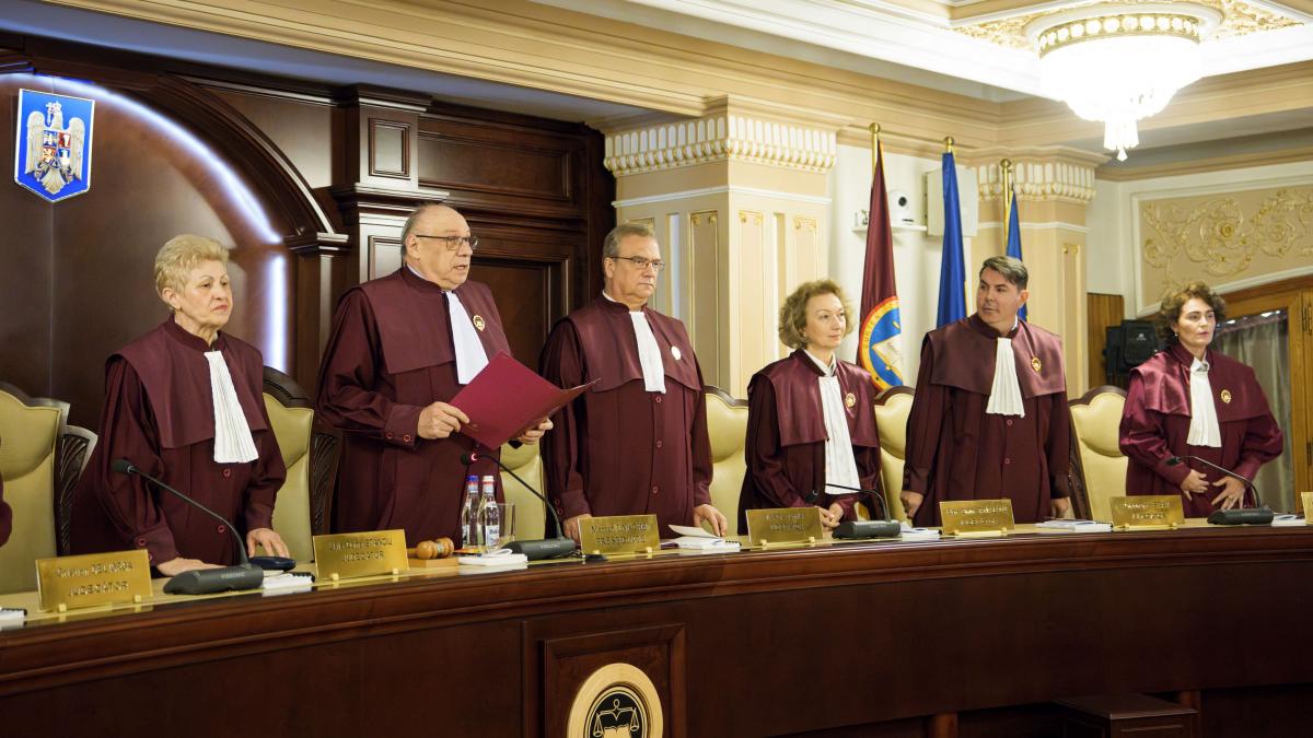 Tudorel Toader: CCR ar putea anula teoretic desemnarea premierului, dar e puțin probabil