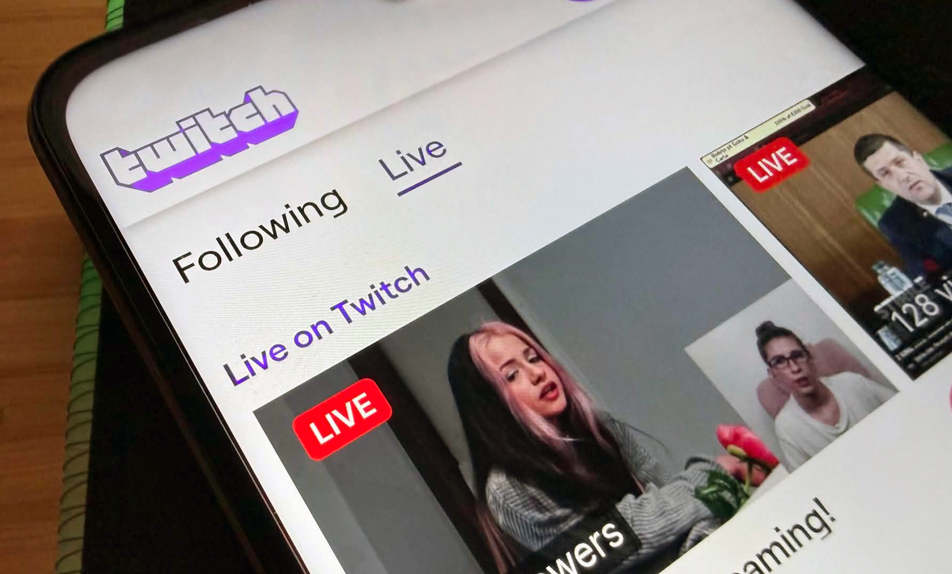 Twitch Dual Format streaming vertical și orizontal