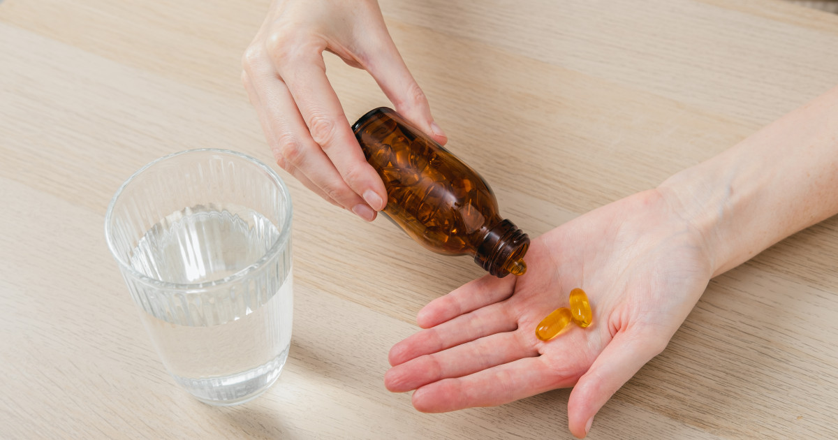 Vitamina B12 esențială pentru sănătatea creierului: medicii explică cine este predispus la deficit