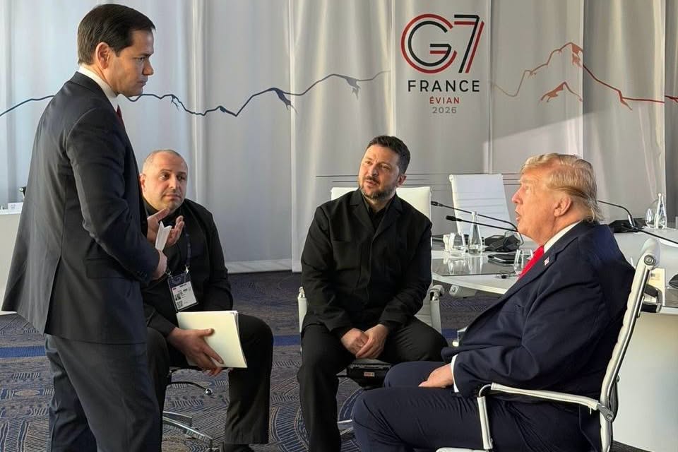 Volodimir Zelenski în conferință de presă