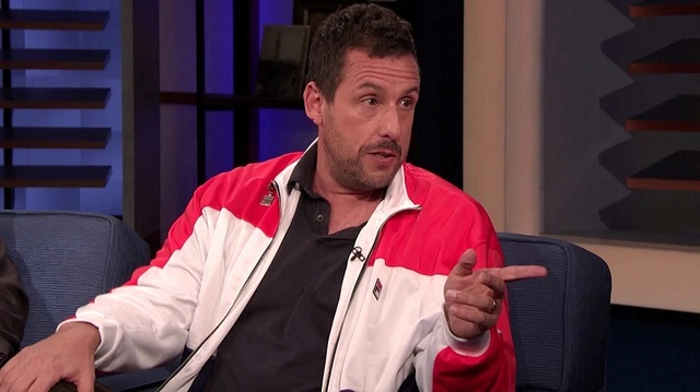 Taylor Swift și Travis Kelce la nunta lor oficiată de Adam Sandler