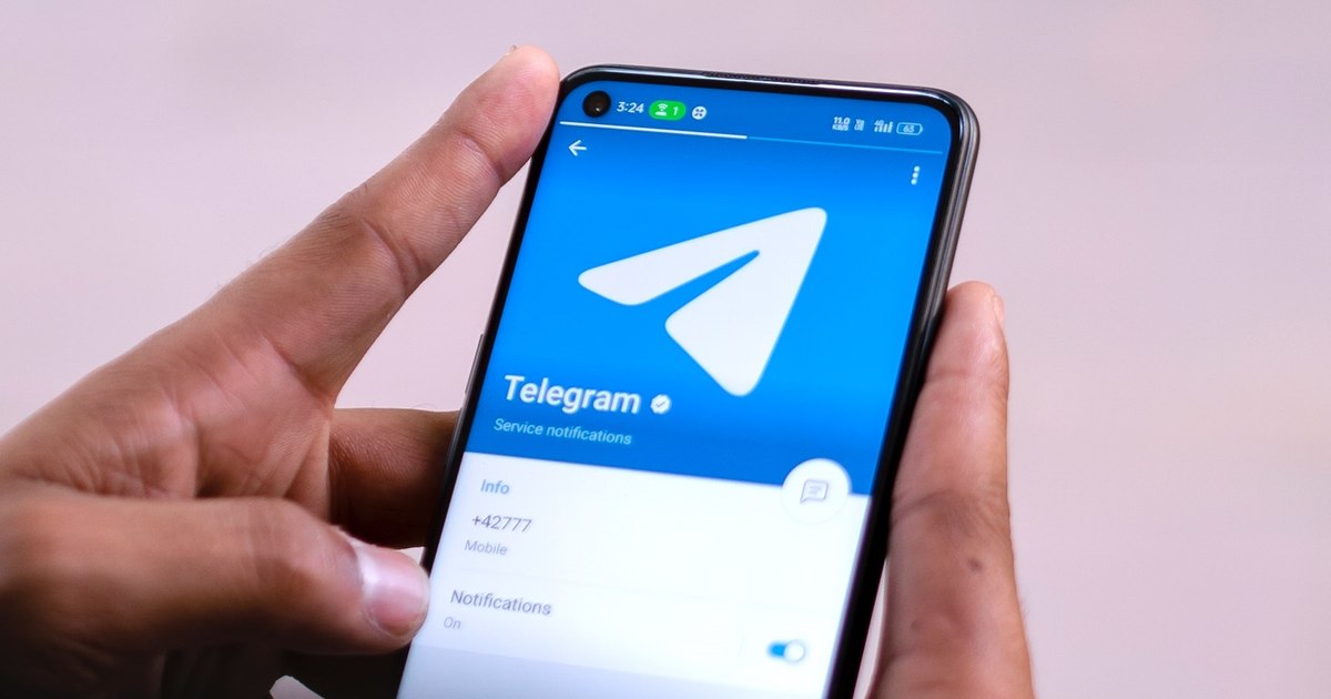 Telegram pe ecran de telefon