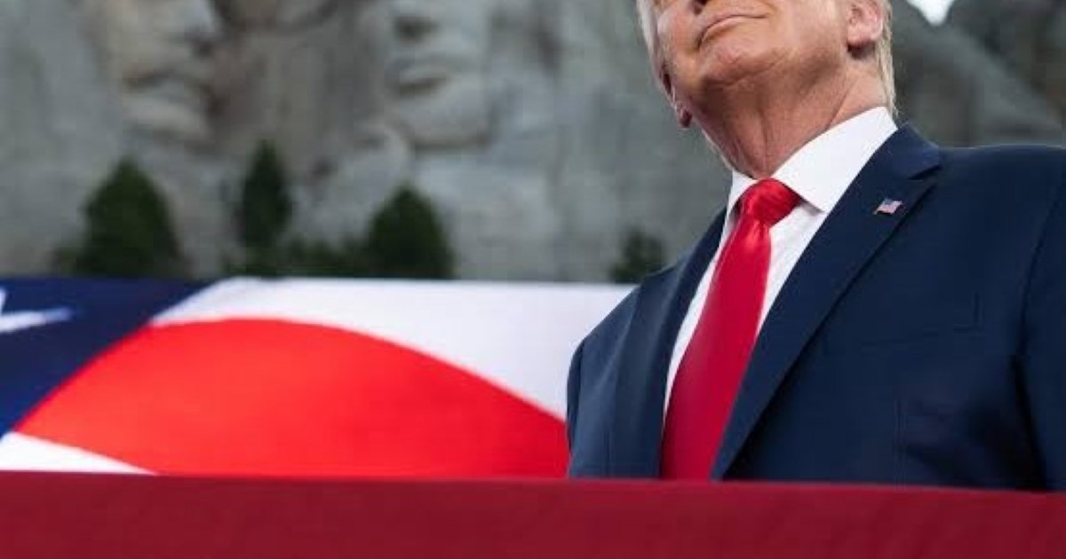 Donald Trump la Muntele Rushmore în timpul discursului de 4 iulie