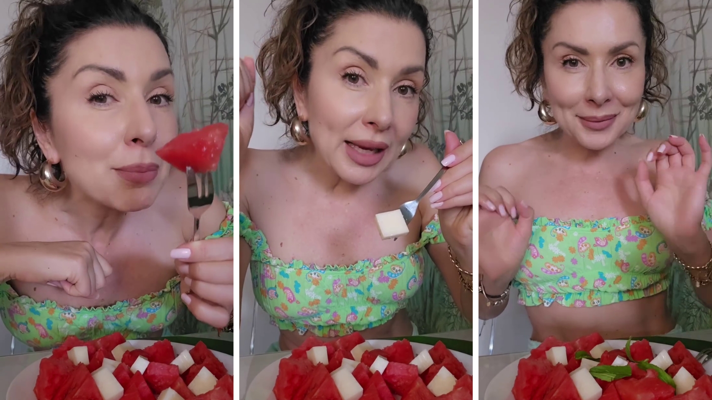 Carmen Brumă cu o porție de pepene roșu, brânză și mentă