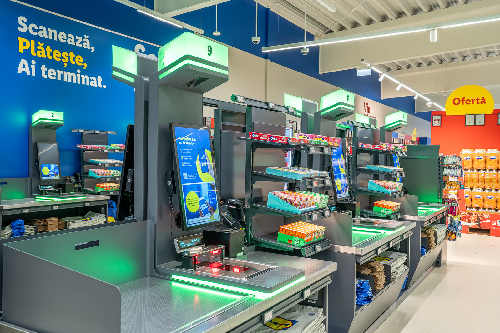 Casele self-checkout generează cu 33% mai multe pierderi decât cele tradiționale. Studiu