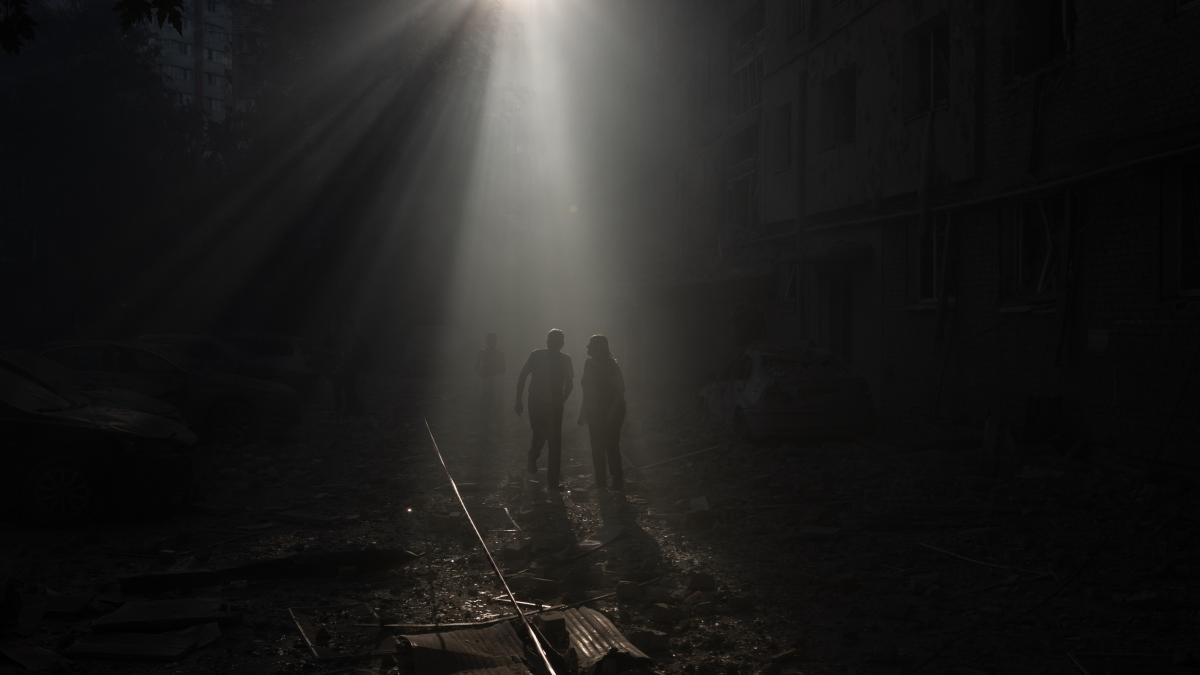 Incendii și dărâmături în Kiev după atacul rusesc
