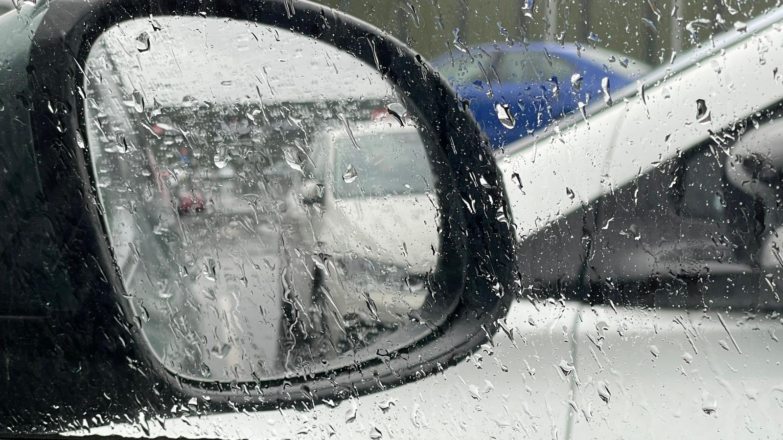 Hartă meteo cu cod galben de vânt puternic și furtuni