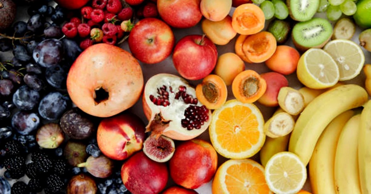 Consumul de fructe seara nu crește periculos glicemia la persoanele sănătoase
