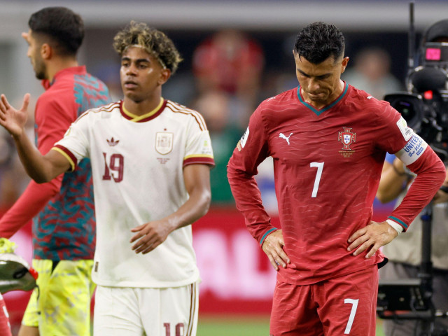 Cristiano Ronaldo, în lacrimi după eliminarea Portugaliei de la Cupa Mondială 2026. Lamine Yamal l-a îmbrățișat