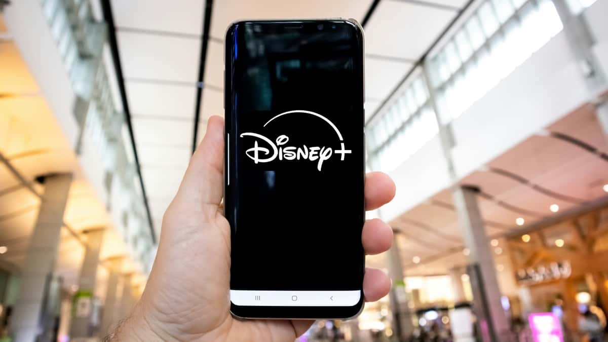 Interfața Disney+ cu opțiunea de editare profiluri