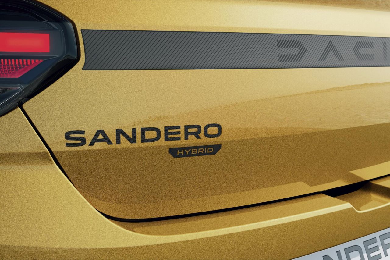 Dacia Sandero Stepway Hybrid 155 intră în catalogul de comenzi de la 17.499 euro